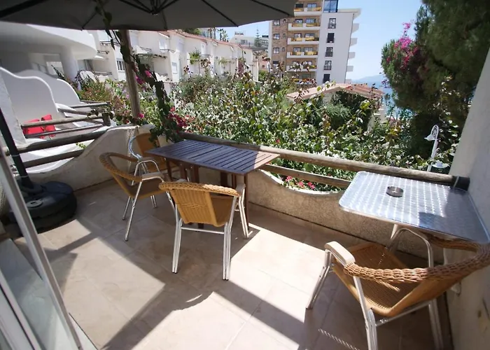 Sunset Apartment Saranda Bay